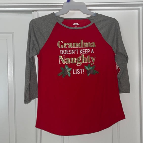 NWT’s Xmas Baseball Tee - Picture 1 of 2